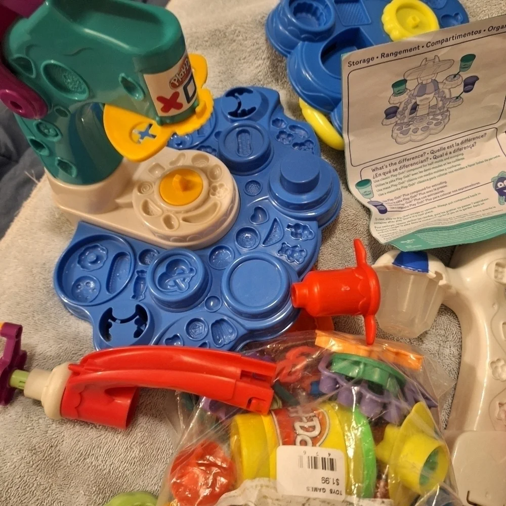 Play-Doh Cookie Cutters Ice Cream Playsets Lot